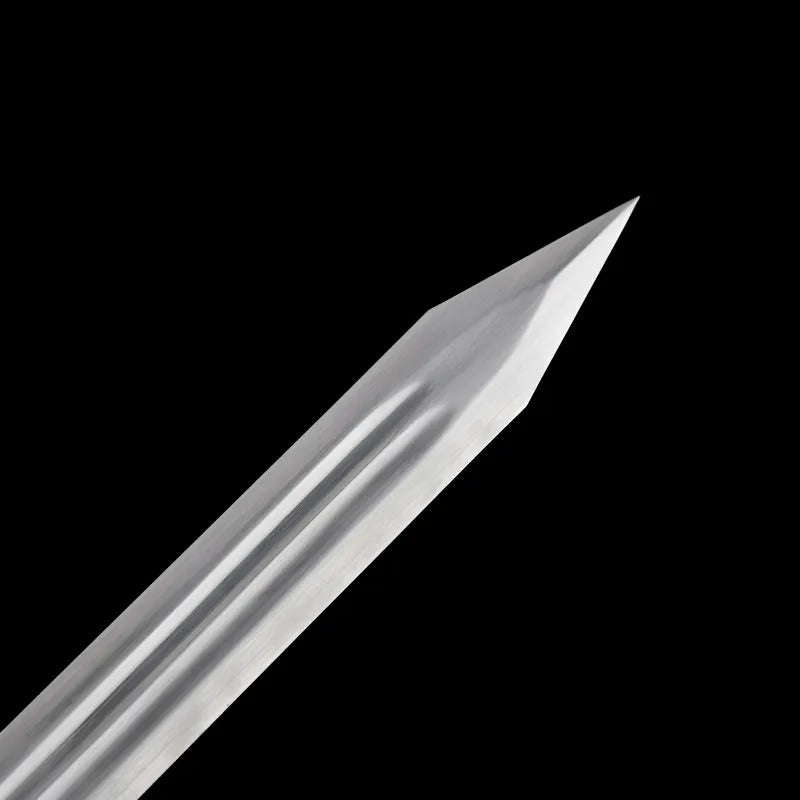 Elden Ring Banished Knight’s Greatsword